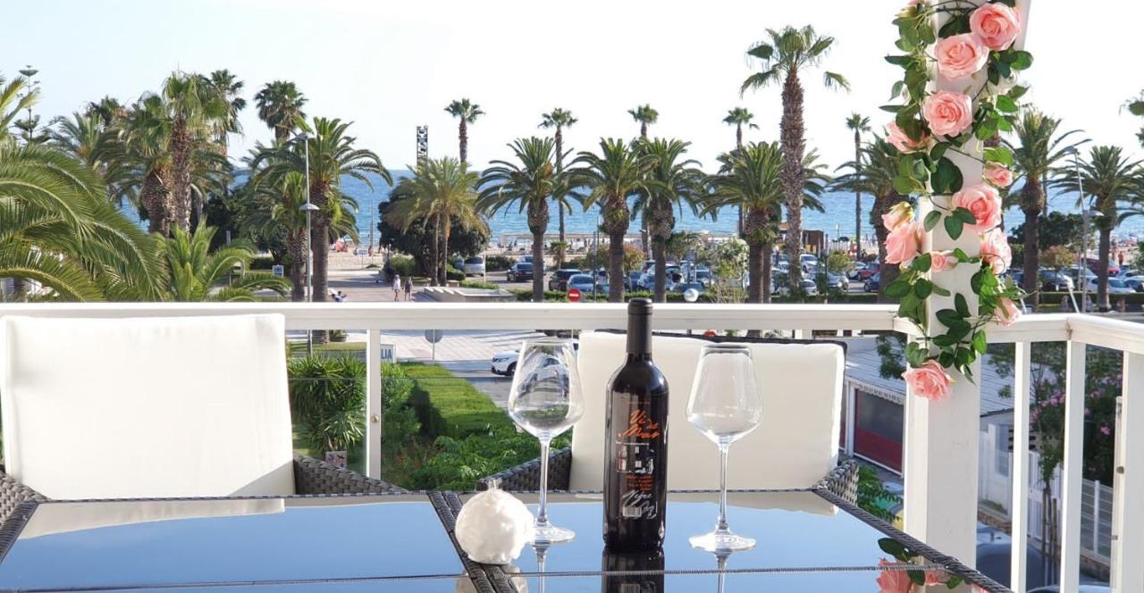 Encantadora Vivienda En El Paseo Maritimo De Salou Exterior photo