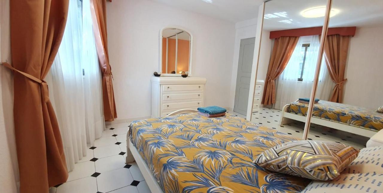 Encantadora Vivienda En El Paseo Maritimo De Salou Exterior photo